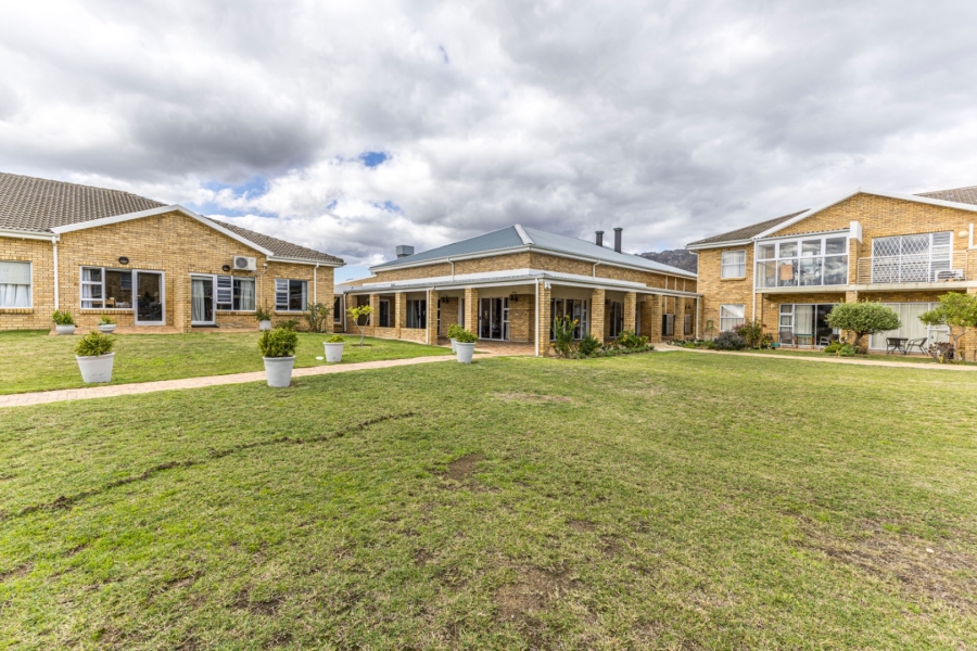 2 Bedroom Property for Sale in Whispering Pines Western Cape